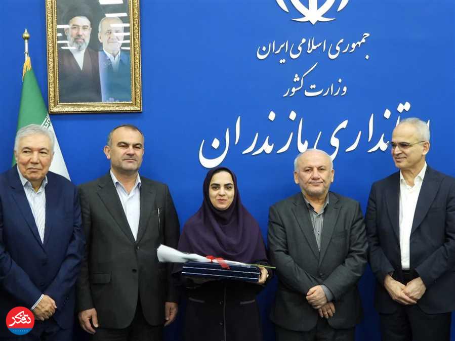 «معلمان» حافظان هویت ایرانی در برابر تهاجم فرهنگی هستند